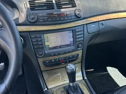 Mercedes-Benz E 55 AMG 2006 года за 10 000 000 тг. в Алматы – фото 13