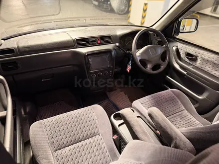 Honda CR-V 2001 года за 2 900 000 тг. в Алматы – фото 10