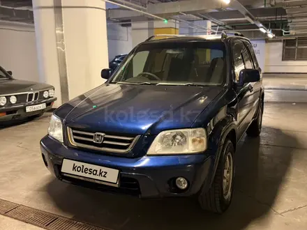 Honda CR-V 2001 года за 2 900 000 тг. в Алматы