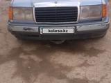 Mercedes-Benz E 230 1992 года за 800 000 тг. в Жетысай – фото 4