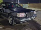 Mercedes-Benz E 220 1994 года за 3 000 000 тг. в Туркестан – фото 2