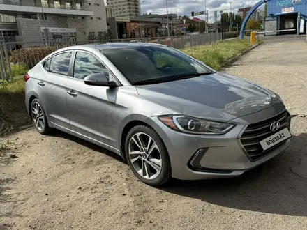 Hyundai Elantra 2016 года за 7 500 000 тг. в Астана