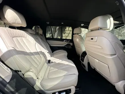 BMW X7 2021 года за 41 500 000 тг. в Алматы – фото 12