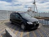 Volkswagen Touran 2007 года за 4 500 000 тг. в Астана
