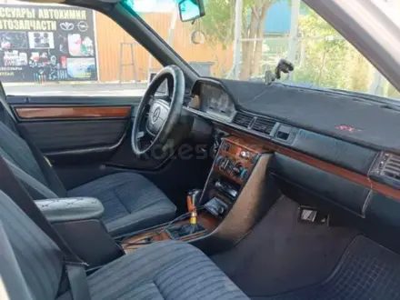 Mercedes-Benz E 230 1990 года за 800 000 тг. в Шымкент – фото 3