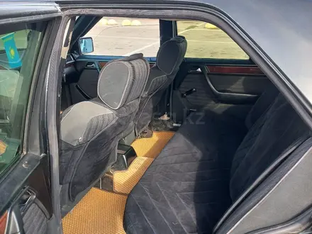 Mercedes-Benz E 280 1993 года за 1 800 000 тг. в Алматы – фото 7