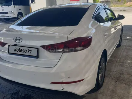 Hyundai Elantra 2018 года за 6 700 000 тг. в Алматы – фото 5