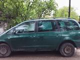 SEAT Alhambra 2000 года за 700 000 тг. в Алматы – фото 2