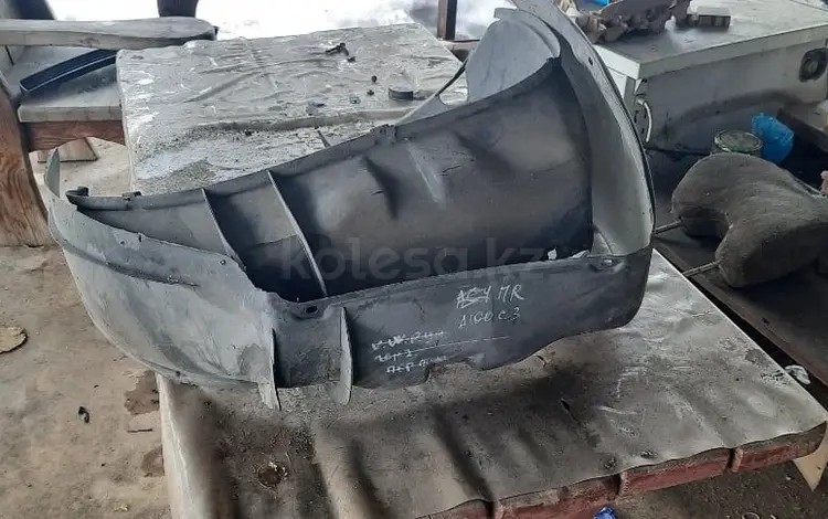 Подкрыльники ауди 100с3 за 5 000 тг. в Усть-Каменогорск