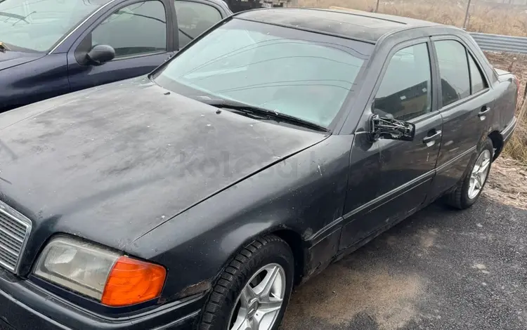 Mercedes-Benz C 220 1995 года за 1 800 000 тг. в Алматы
