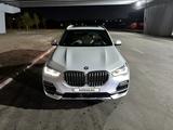 BMW X5 2019 года за 25 500 000 тг. в Астана – фото 2