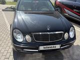 Mercedes-Benz E 320 2003 года за 4 600 000 тг. в Астана – фото 2