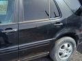 Mercedes-Benz ML 350 2003 годаүшін5 100 000 тг. в Караганда – фото 2