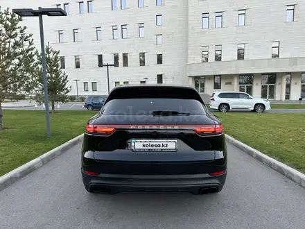 Porsche Cayenne 2018 года за 42 000 000 тг. в Алматы – фото 3