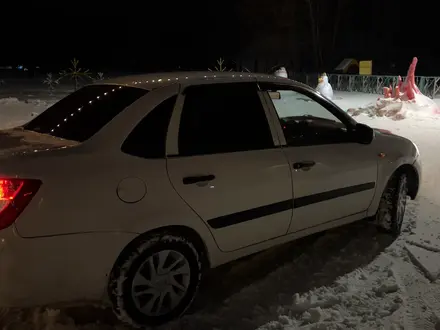 ВАЗ (Lada) Granta 2190 2013 года за 2 300 000 тг. в Атбасар