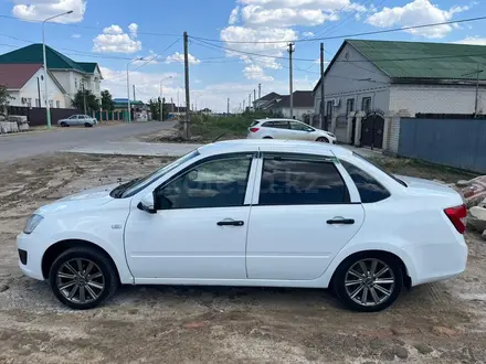 ВАЗ (Lada) Granta 2190 2014 года за 3 000 000 тг. в Атырау – фото 2