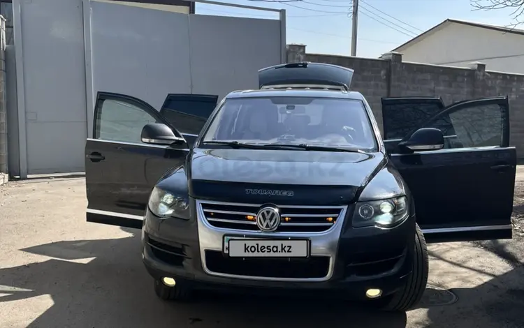 Volkswagen Touareg 2008 года за 7 000 000 тг. в Алматы