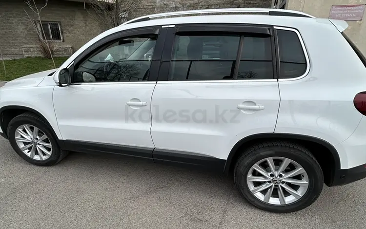 Volkswagen Tiguan 2015 года за 8 500 000 тг. в Алматы