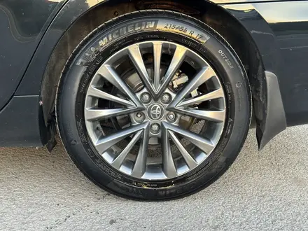 Toyota Camry 2016 года за 10 850 000 тг. в Караганда – фото 24