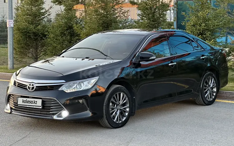 Toyota Camry 2016 годаүшін10 850 000 тг. в Караганда
