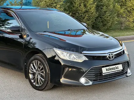 Toyota Camry 2016 года за 10 850 000 тг. в Караганда – фото 5