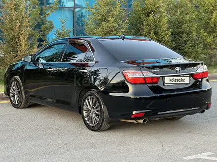 Toyota Camry 2016 года за 10 850 000 тг. в Караганда – фото 9