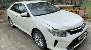 Toyota Camry 2015 года за 12 500 000 тг. в Семей