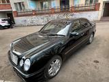 Mercedes-Benz E 320 1998 года за 2 900 000 тг. в Астана