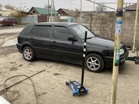 Volkswagen Golf 1993 годаfor1 700 000 тг. в Алматы