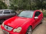 Mercedes-Benz C 230 2002 годаfor2 000 000 тг. в Актобе