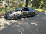 Toyota Camry 2025 года за 22 500 000 тг. в Шымкент – фото 2