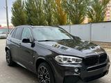 BMW X5 2015 года за 21 000 000 тг. в Актобе – фото 2