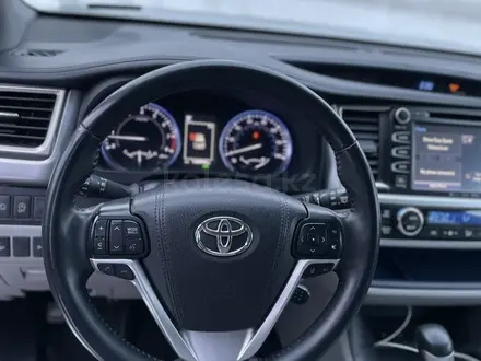 Toyota Highlander 2018 года за 17 600 000 тг. в Астана – фото 15