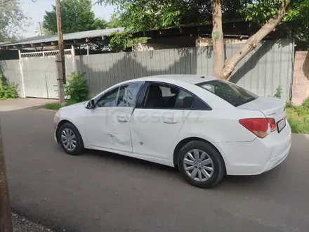 Chevrolet Cruze 2015 года за 2 000 000 тг. в Алматы – фото 8