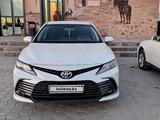 Toyota Camry 2023 года за 16 900 000 тг. в Семей – фото 3