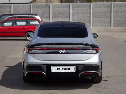 Hyundai Sonata 2024 года за 15 800 000 тг. в Алматы – фото 2