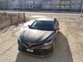 Toyota Camry 2018 года за 7 000 000 тг. в Атырау – фото 2