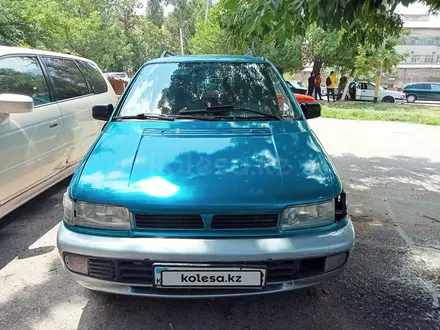 Mitsubishi Space Runner 1995 года за 1 100 000 тг. в Сарыкемер