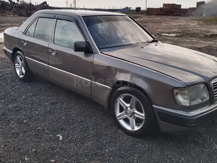 Mercedes-Benz E 260 1990 года за 1 600 000 тг. в Павлодар – фото 11