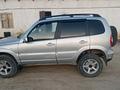 Chevrolet Niva 2017 года за 3 800 000 тг. в Атырау – фото 2