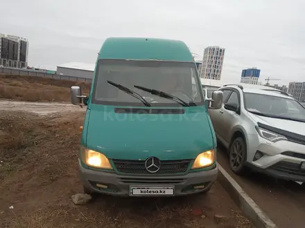 Mercedes-Benz Sprinter 2002 года за 5 000 000 тг. в Астана