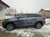 Toyota Highlander 2019 года за 18 000 000 тг. в Шымкент – фото 5