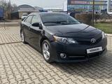 Toyota Camry 2013 года за 7 000 000 тг. в Уральск – фото 2