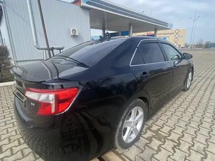 Toyota Camry 2013 года за 7 500 000 тг. в Уральск – фото 8