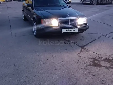 Mercedes-Benz E 280 1995 года за 3 100 000 тг. в Астана – фото 9