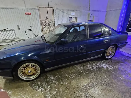 BMW 520 1995 года за 2 650 000 тг. в Жанаозен – фото 2