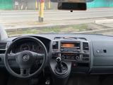 Volkswagen Caravelle 2014 года за 17 900 000 тг. в Алматы – фото 2