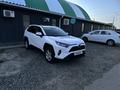 Toyota RAV4 2019 года за 16 000 000 тг. в Атырау – фото 4