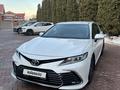 Toyota Camry 2021 годаүшін15 800 000 тг. в Алматы – фото 17