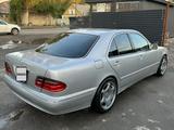 Mercedes-Benz E 430 2001 года за 5 900 000 тг. в Алматы – фото 5